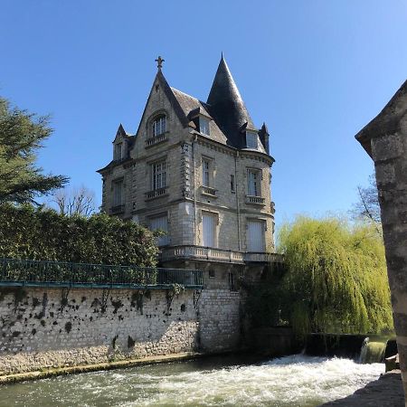 Deux Pieces Terrasse Leilighet Moret-sur-Loing Eksteriør bilde