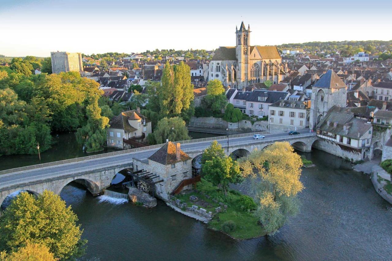 Deux Pieces Terrasse Leilighet Moret-sur-Loing Eksteriør bilde