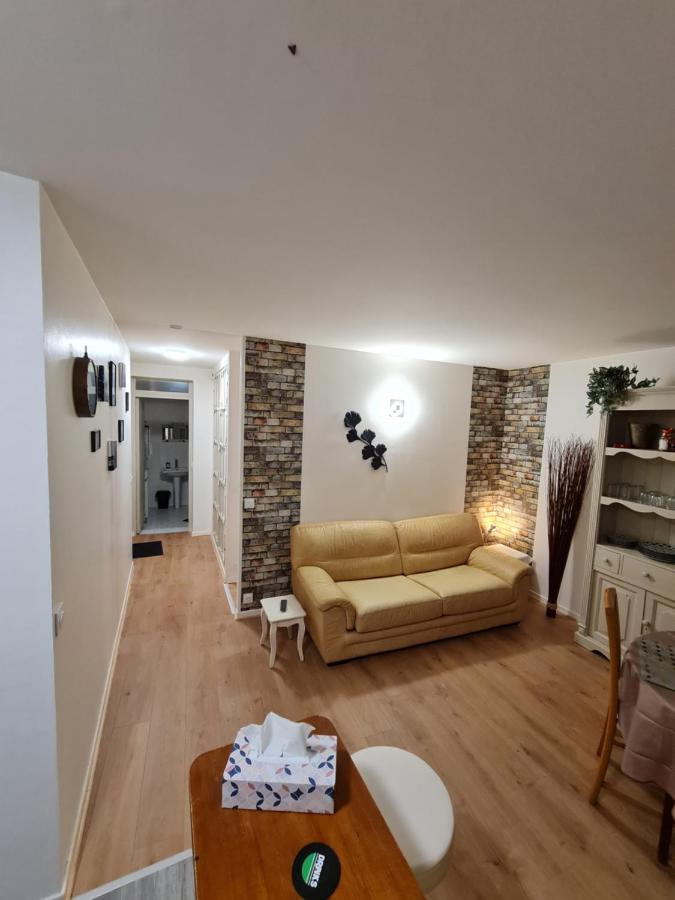 Deux Pieces Terrasse Leilighet Moret-sur-Loing Eksteriør bilde