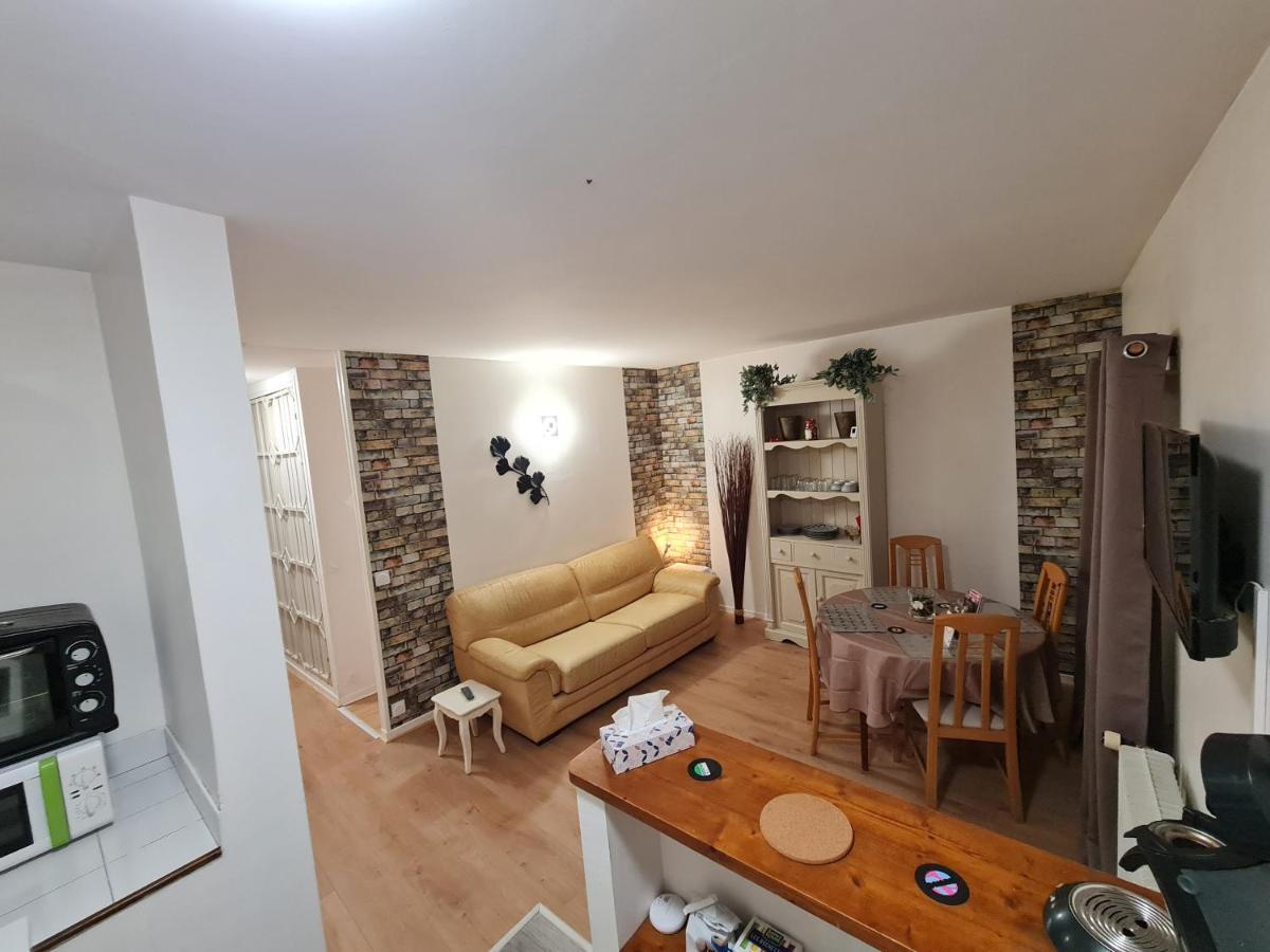Deux Pieces Terrasse Leilighet Moret-sur-Loing Eksteriør bilde